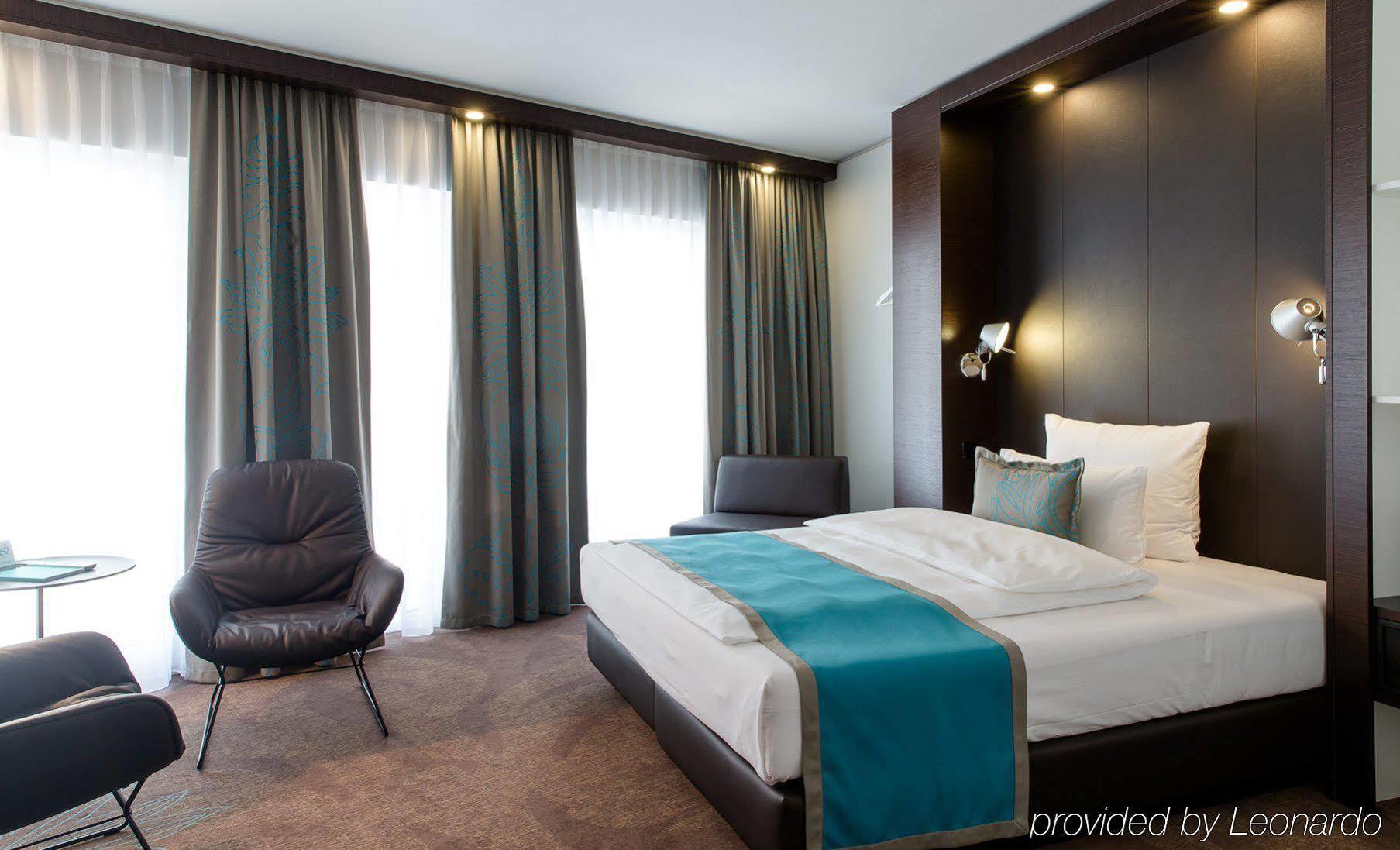 Motel One Stuttgart-Bad Cannstatt Estugarda Exterior foto
